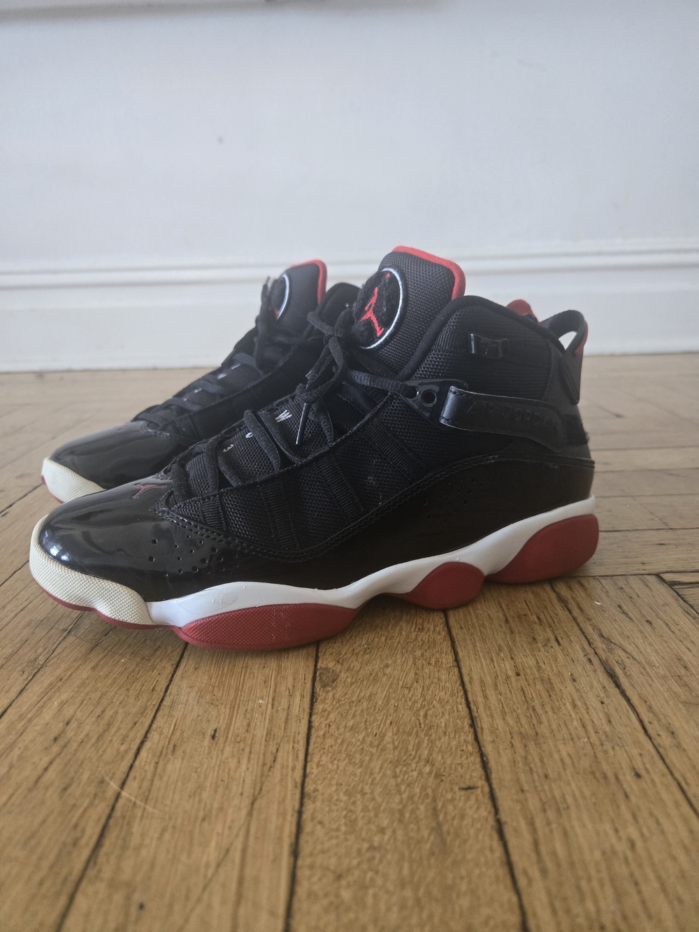 Size 8.5 - Men’s Nike Air Jordan 6 Rings Bred Playoff Black Red
